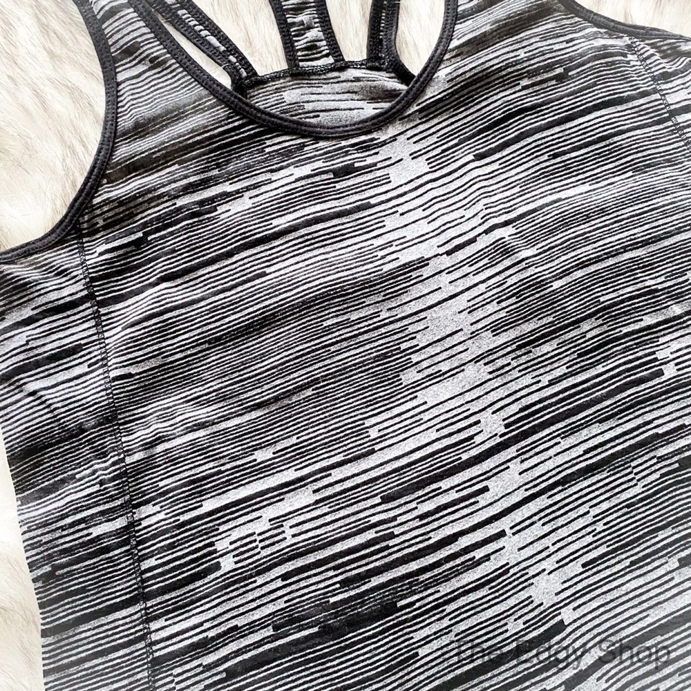Kyodan | Striped Athletic Strappy Cutout Tank Top - Picture 2 of 5